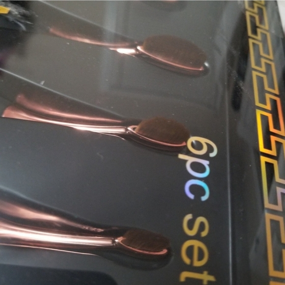 Premium Professional Cosmetic Brush Set 6 piece set - Picture 3 of 4